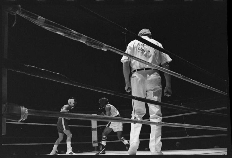 Israeli MMA Fighter and Policeman Knocks Out Anti-Semitic Kazakh Opponent in 1st Round