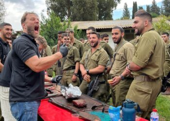 Rob King of BBQ: Grilling up Morale on Israel’s Front Lines