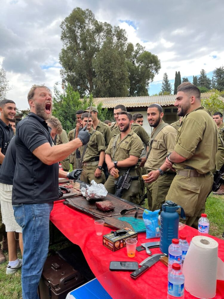 Rob King of BBQ: Grilling up Morale on Israel’s Front Lines