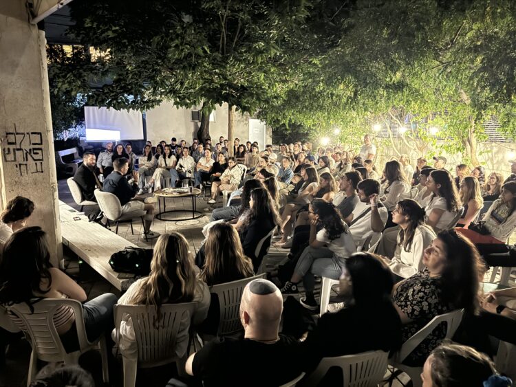 Israel Commemorates Yom HaZikaron (Memorial Day) with 711 soldiers killed