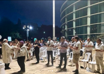 Supreme Court Rules in Favor of Outdoor Prayer with Separated Gender