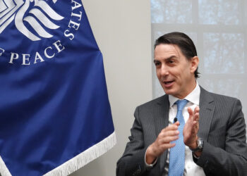 US Envoy Amos Hochstein informs Israel it has breached the Lebanon ceasefire agreement.