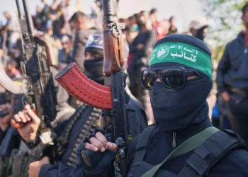 Hamas Halts Hostage Release, Escalating Ceasefire Crisis