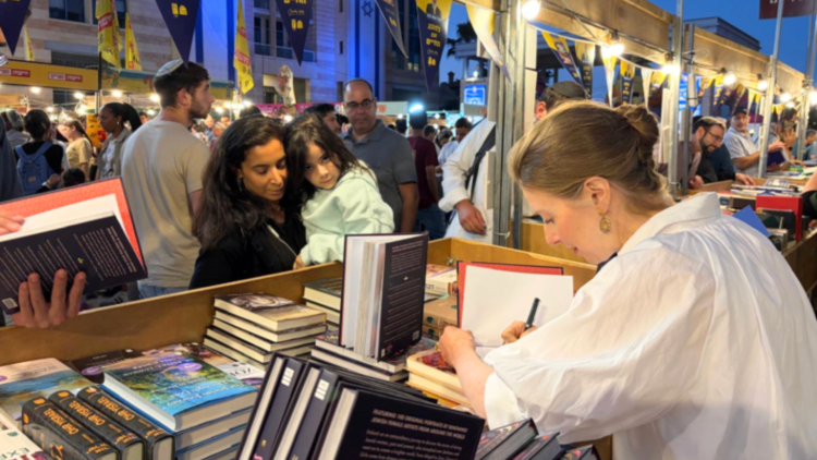 Inside Hebrew Book Week, Where Tel Aviv and Jerusalem Tell Israel’s Story in Words